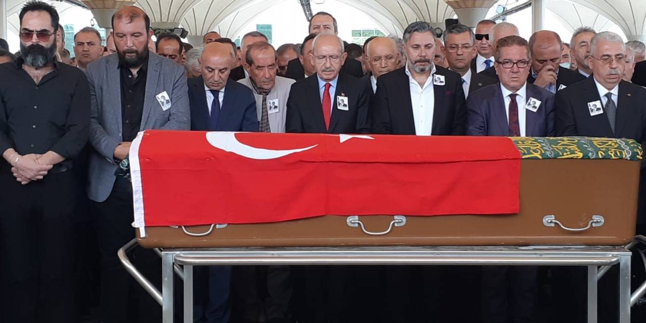 Kemal Kılıçdaroğlu’nun Başdanışmanı Kenan Nuhut Son Yolculuğuna Uğurlandı