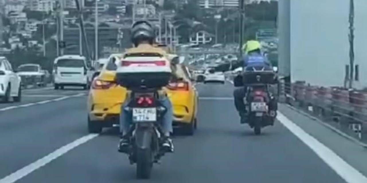 15 Temmuz Şehitler Köprüsünde Taksi İle Motosikletlinin Kavgası Kamerada