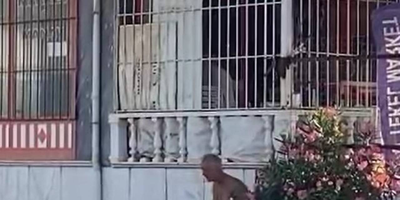 Sokakta Çıplak Koşan Şahsı Polis Gözaltına Alındı