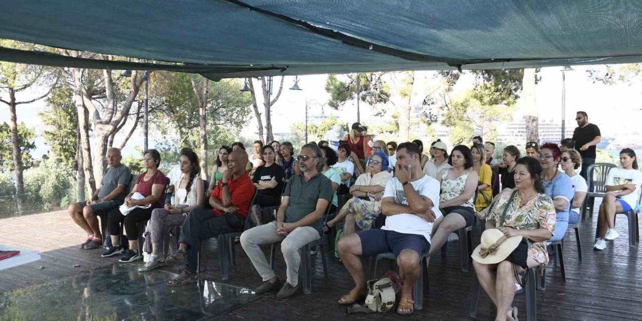 Tarihi Güvercinada’da Söyleşi Gerçekleştirildi