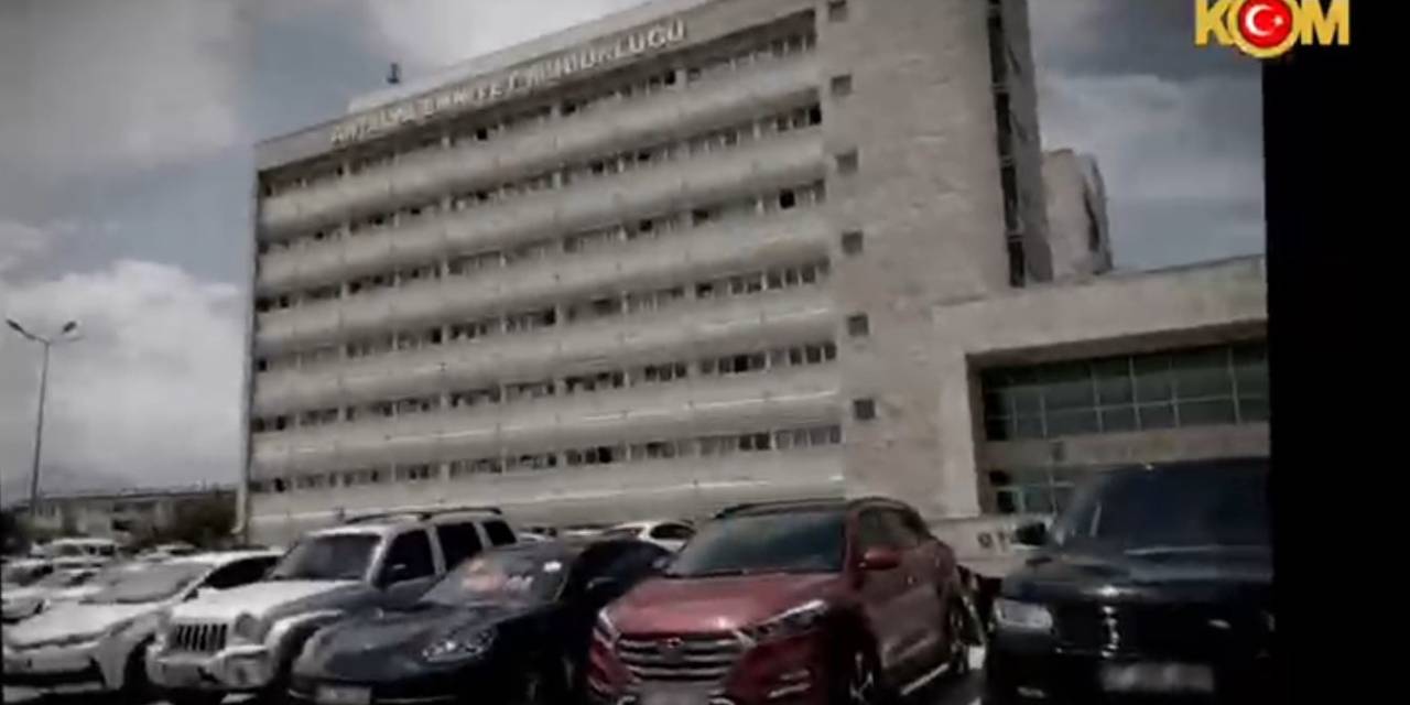 Antalya’da Hazineye Ait Arazileri Satarak Vatandaşları Mağdur Eden Çete Çökertildi