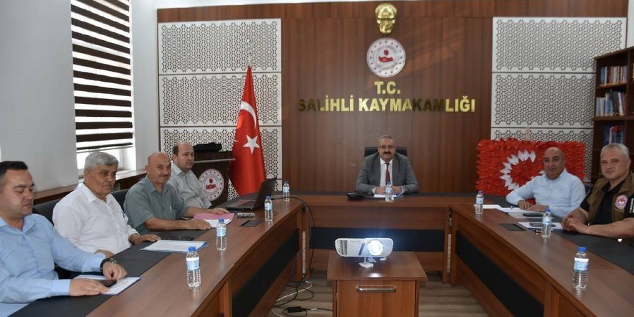 Salihli’de Kurban Bayramı Öncesi Komisyon Toplandı