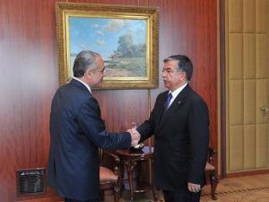 Kültür Ve Turizm Bakanı Topçu, Meclis Başkanı Yılmaz’ı Ziyaret Etti