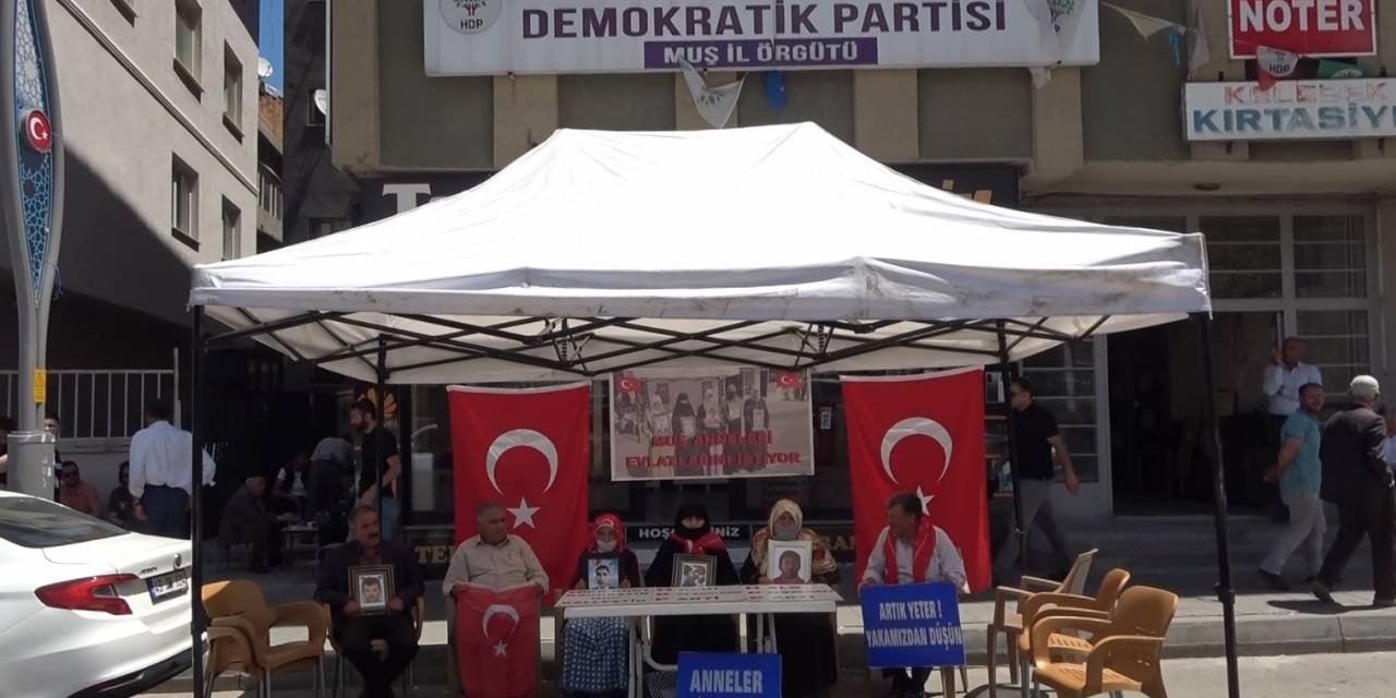 Ailelerin Evlat Nöbeti Devam Ediyor