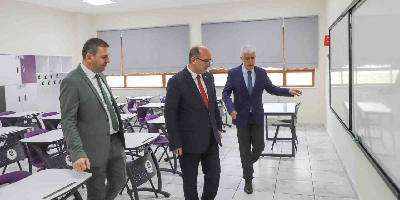 Özel Vakıf Okulları Gücüne Güç Katmaya Devam Ediyor