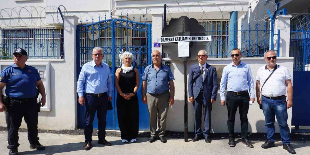 Çamerya Katliamı Unutulmadı: Yunanistan Konsolosluğu Önüne Siyah Çelenk Bırakıldı