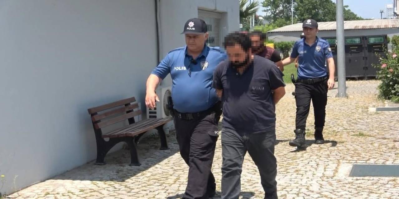 Avukat Çifte Bıçak Ve Taşla Saldıran 3 Şüpheliden 2’si Tutuklandı