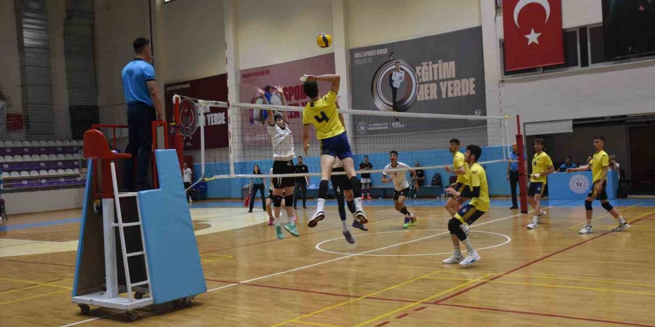 Afyonkarahisar’da Voleybol Gençler Türkiye Şampiyonası