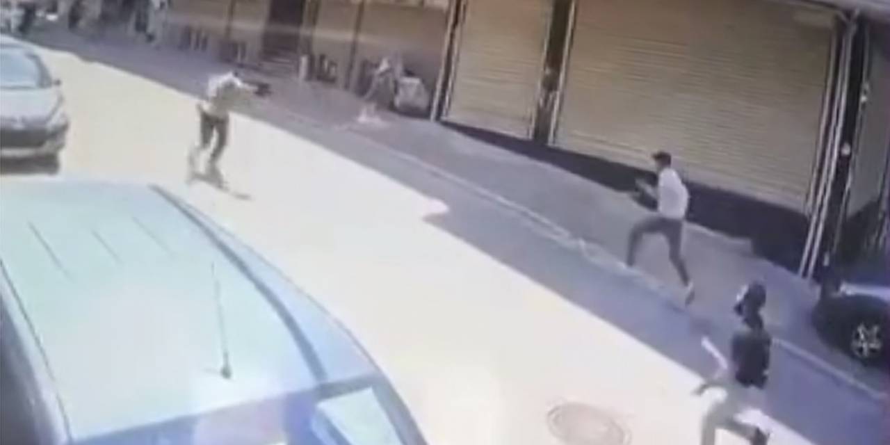 İstanbul’da Gençlerin Laf Atma Kavgası Kanlı Bitti: 1 Ölü, 1 Yaralı