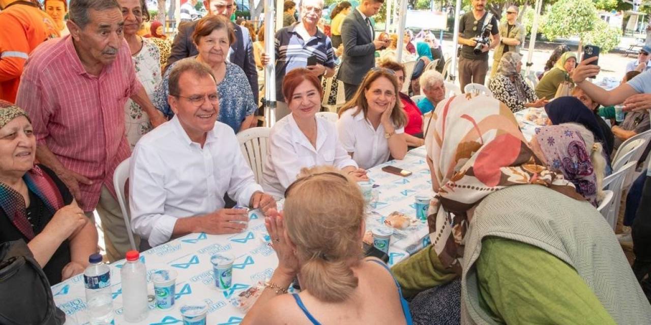 Yaşalmış Vatandaşlar ’80’ler Buluşması’nda ’yaza Merhaba’ Dedi