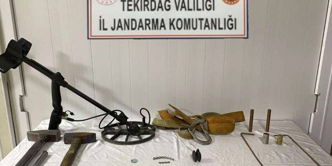 Tekirdağ’da Kaçak Kazı Ve Gümrük Kaçağı İçki Operasyonunda 10 Gözaltı