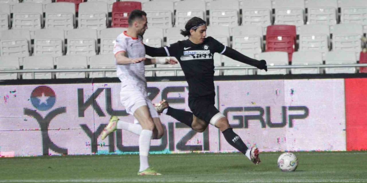 Altay’da Naderi’nin Durumu Belirsiz
