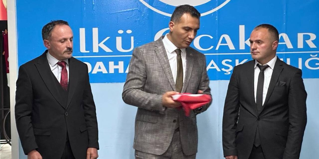 Ülkü Ocaklarında Devir Teslim Töreni