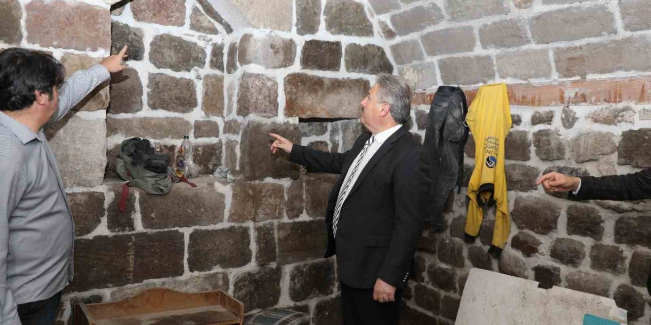 5 Asırlık Tarihi Gön Han Yakında Yeniden Hayat Bulacak