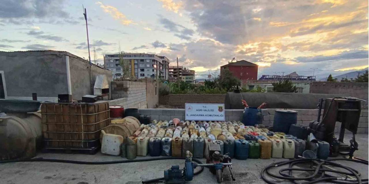 Ağrı’da 5 Bin Litre Akaryakıt Ele Geçirildi