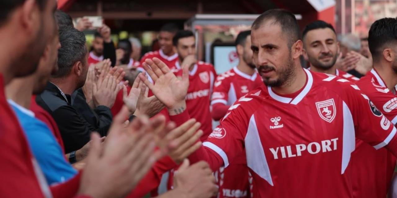 Şampiyon Samsunspor Sahaya İniyor