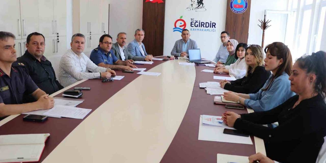 Eğirdir’de Kadına Yönelik Şiddetle Mücadele Toplantısı