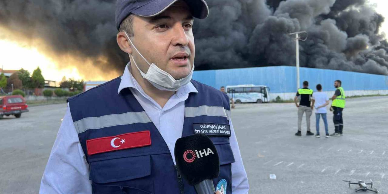 Manisa İtfaiye Daire Başkanı İnal: "alevlerin İş Yerlerine Sirayet Etmemesi İçin Soğutma Çalışmaları Sürüyor"