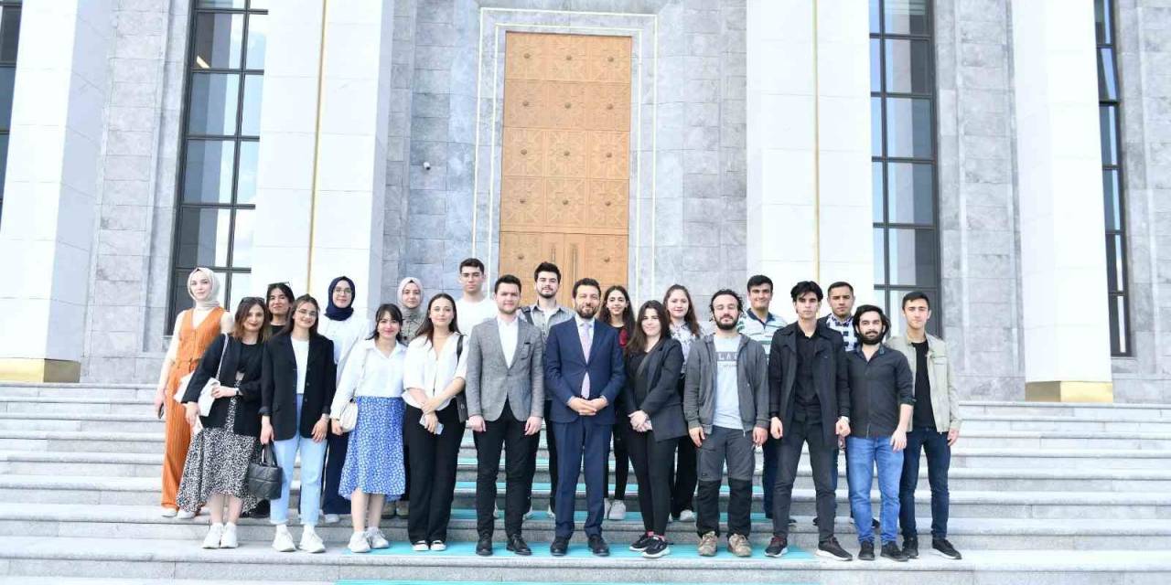 Hukuk Fakültesi Öğrencilerinden Yargıtay Başkanı Akarca’ya Ziyaret