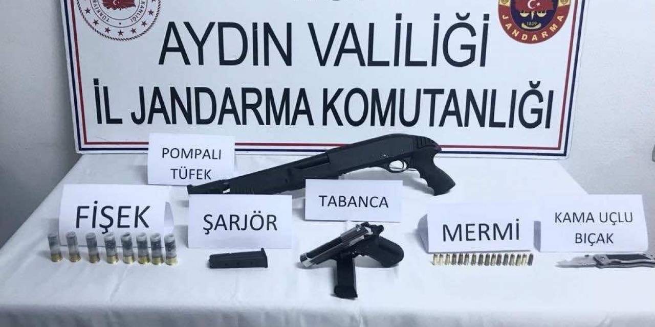 Şüphe Üzerine Durdurulan Şahıslardan Silah Ele Geçirildi