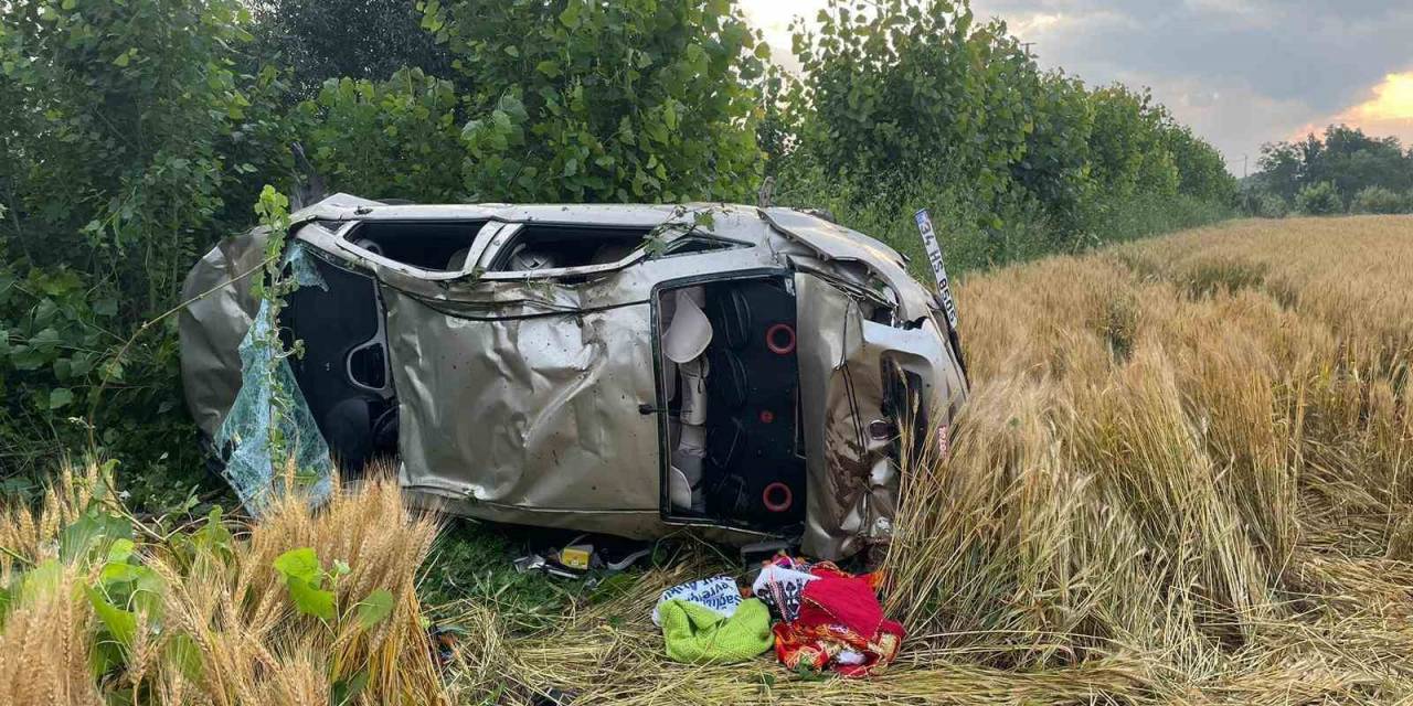 Takla Atan Araçta 1 Kişi Hayatını Kaybetti: 1’i Ağır 4 Yaralı