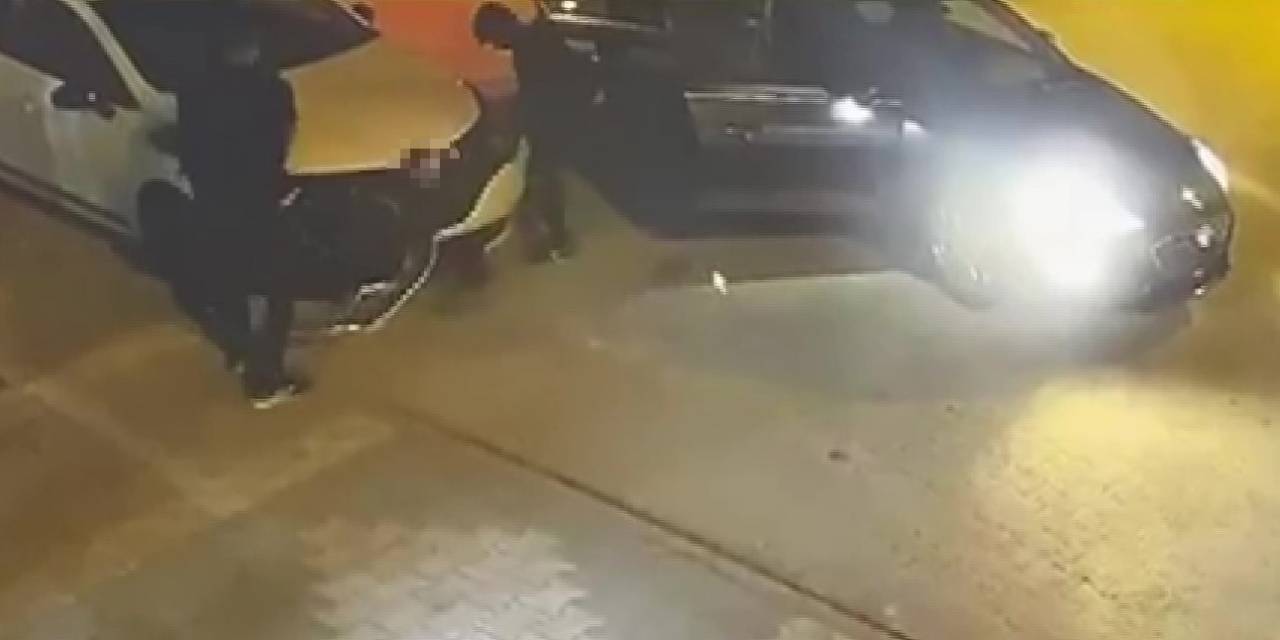 Maltepe’de Otomobilin Farlarını Sökerek Çaldılar