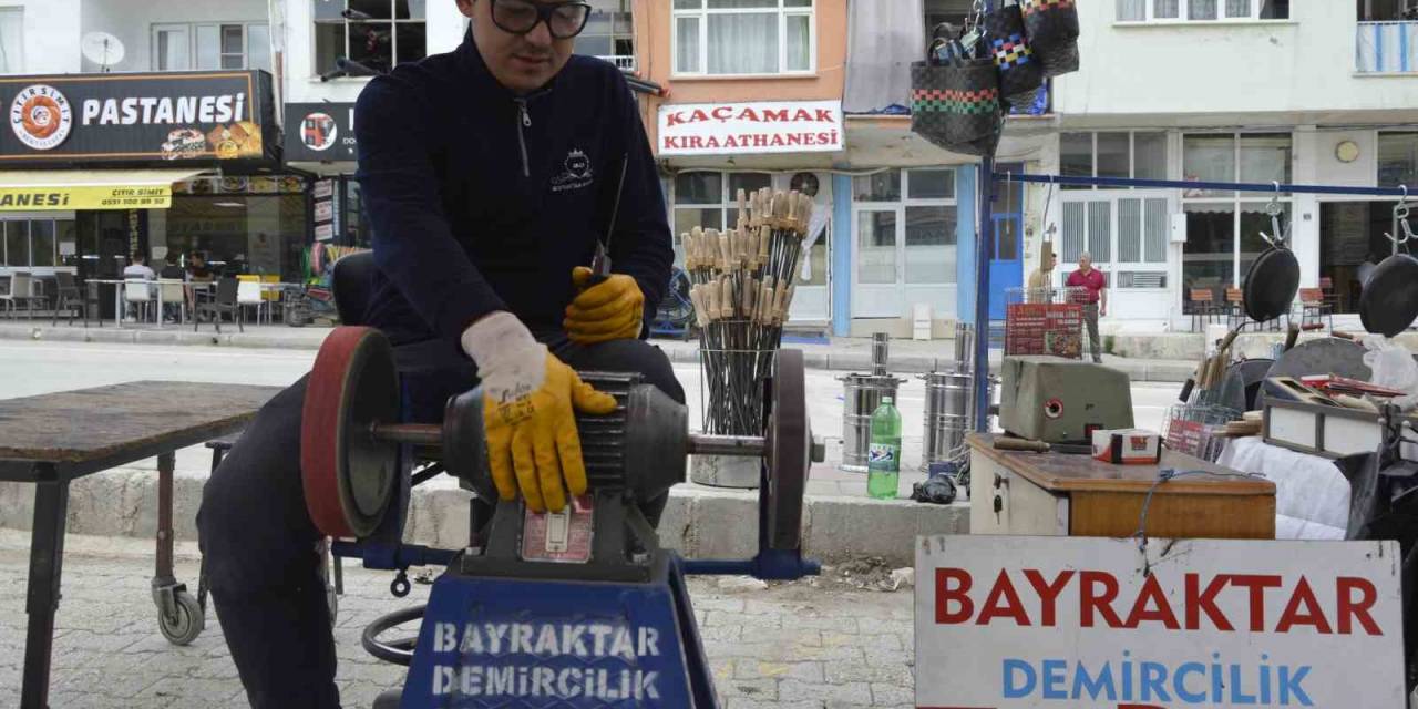 Bıçaklar Kurban Bayramı İçin Hazırlanıyor