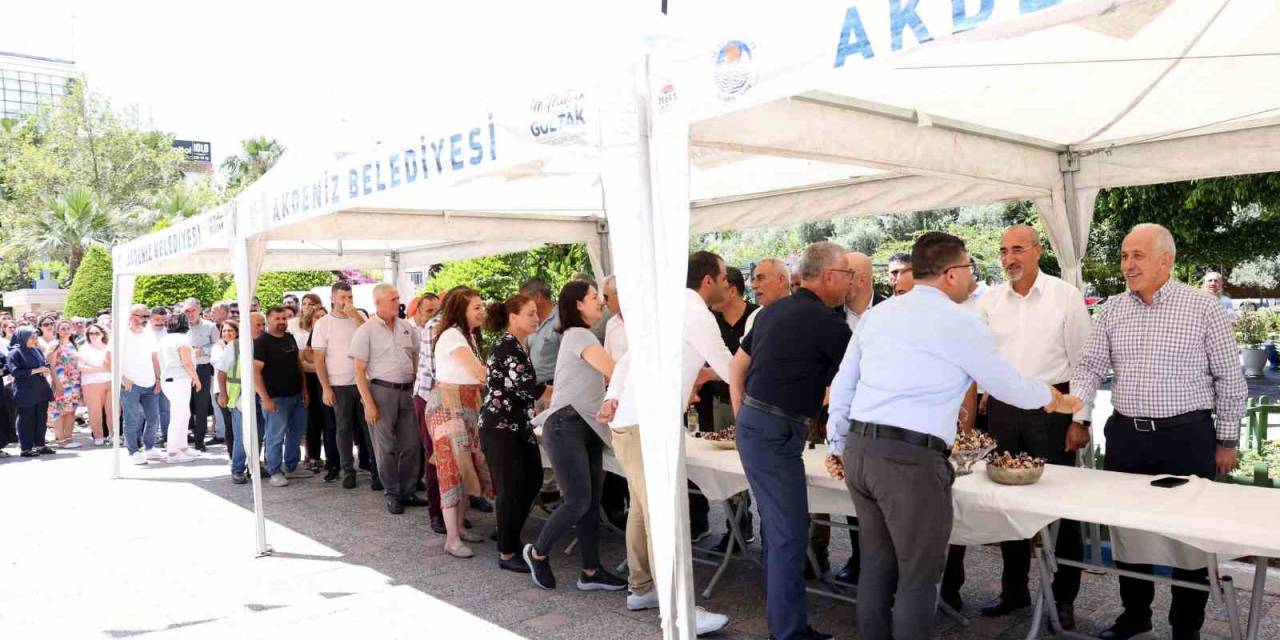 Başkan Gültak, Belediye Personeli İle Bayramlaştı