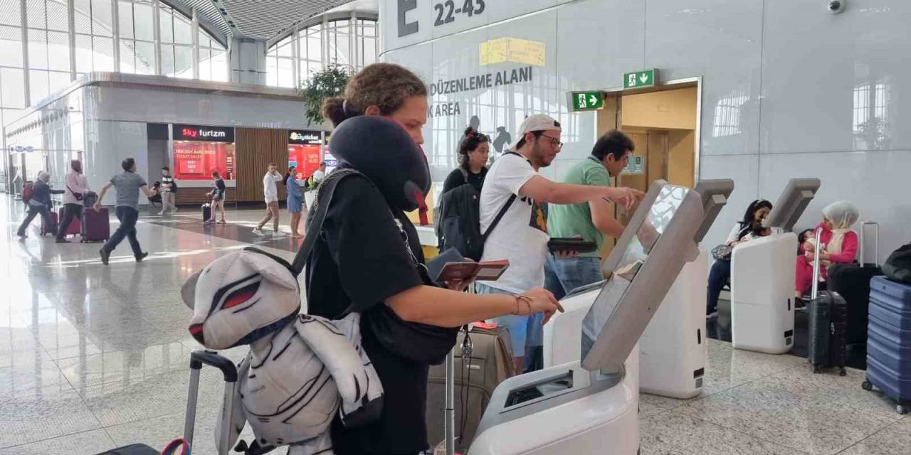 İstanbul Havalimanı’nda Kurban Bayramı Yoğunluğu