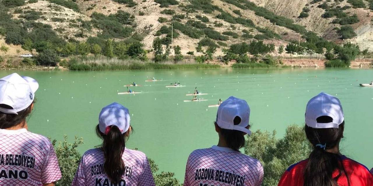 Aksoy’dan Spora Ve Sporcuya Destek