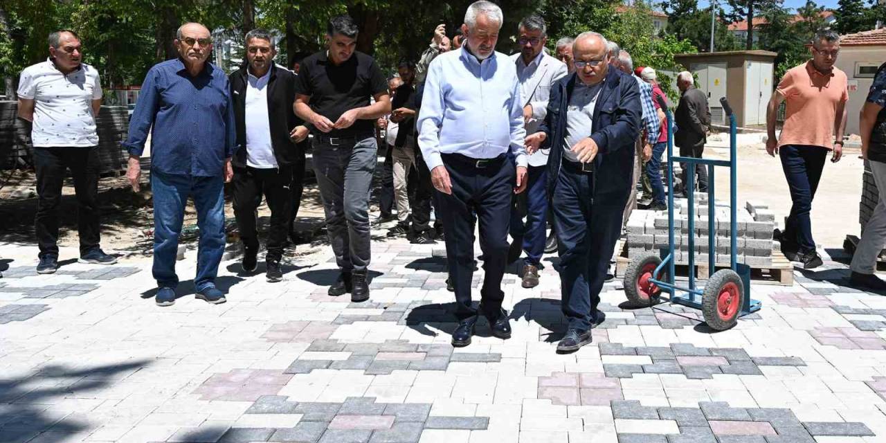 Başkan Başdeğirmen, Anadolu Mahallesi Camisinde Çalışmaları İnceledi