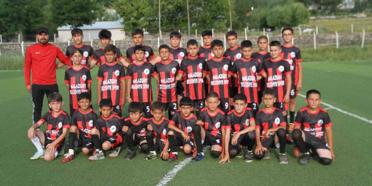 Malazgirt’te Futbol Akademisi Kuruldu