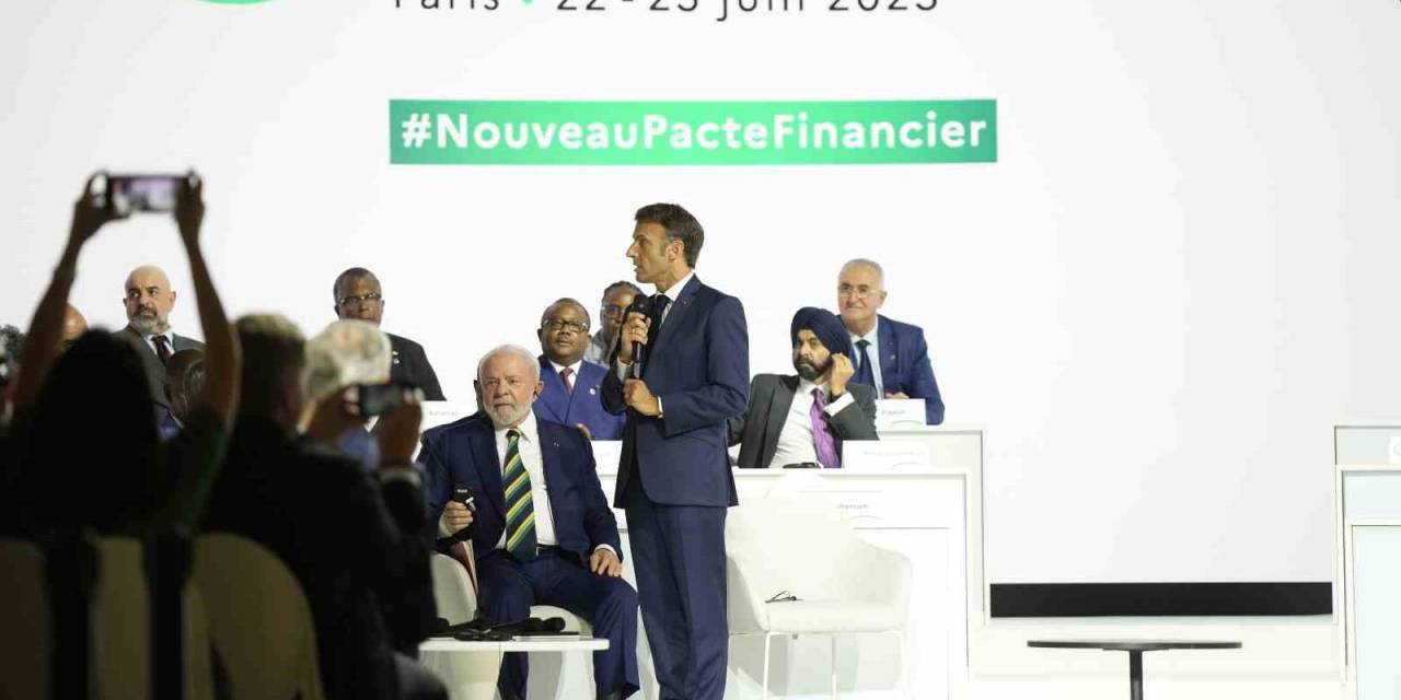 Dünya Liderleri Yeni Küresel Finansal Pakt Zirvesi’nde Bir Araya Geldi