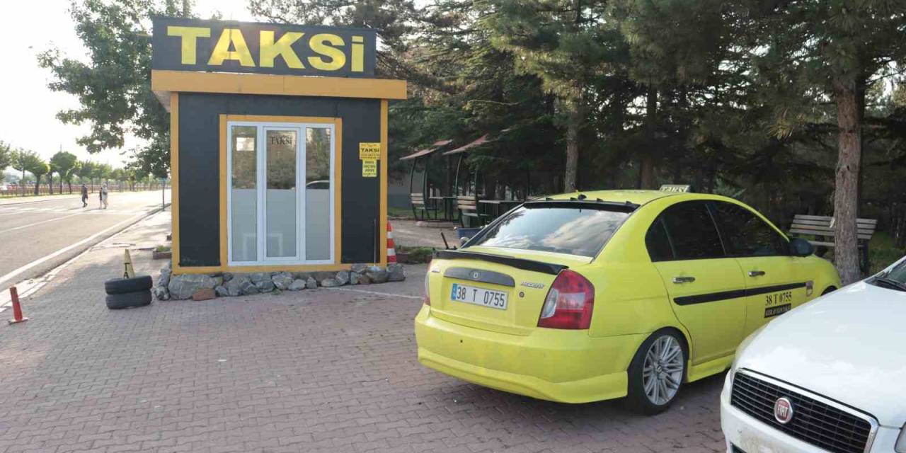 Taksicilerin Yolcu Kavgası Kanlı Bitti: 1 Ölü