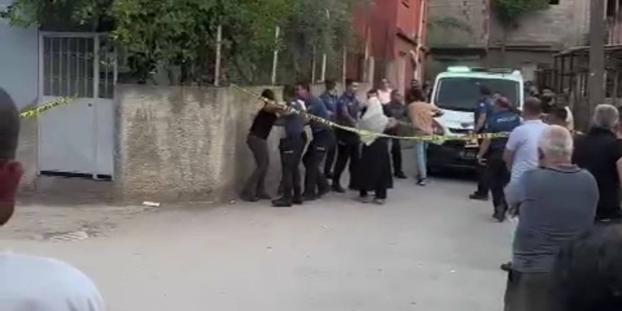 Boşanma Aşamasındaki Eşini Yaraladı Ardından Kendi Kafasına Sıktı