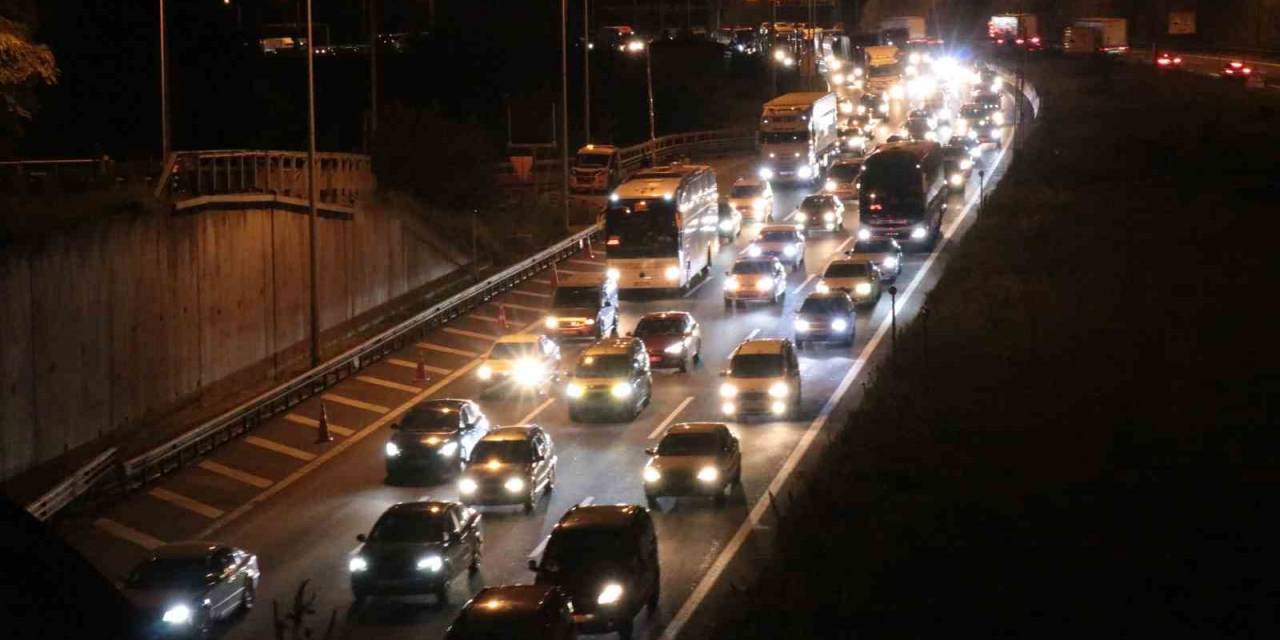 Tem’in Bolu Geçişinde Trafik Durma Noktasına Geldi
