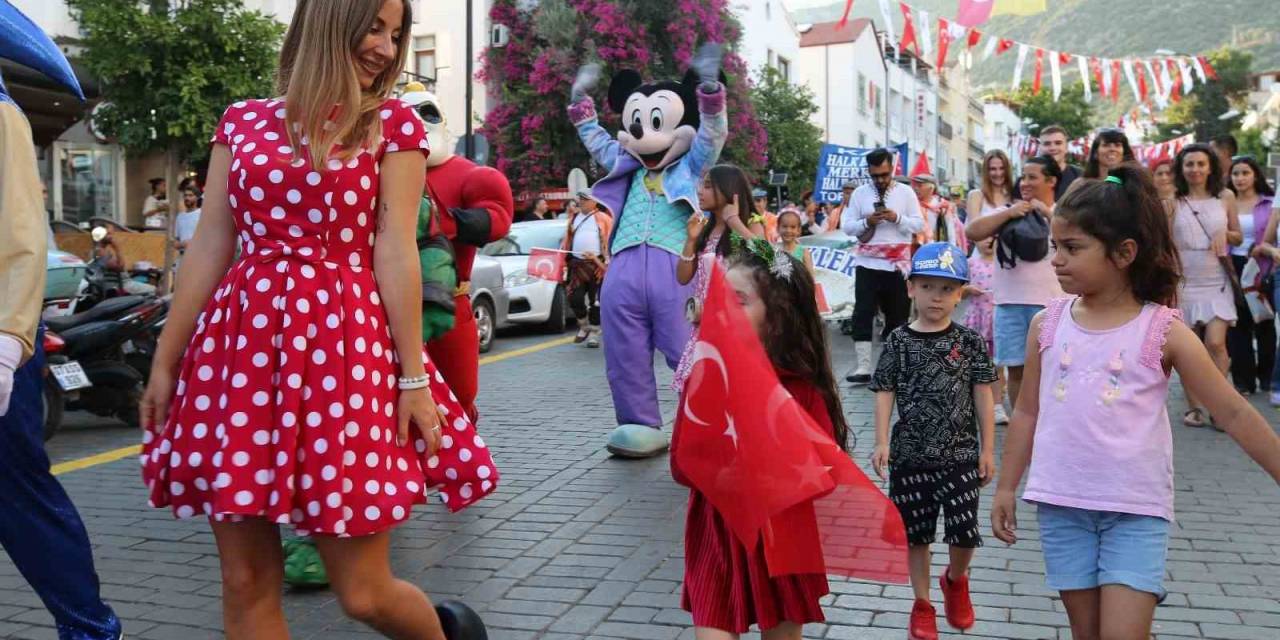 Uluslararası Likya Kaş Kültür Ve Sanat Festivali Başladı