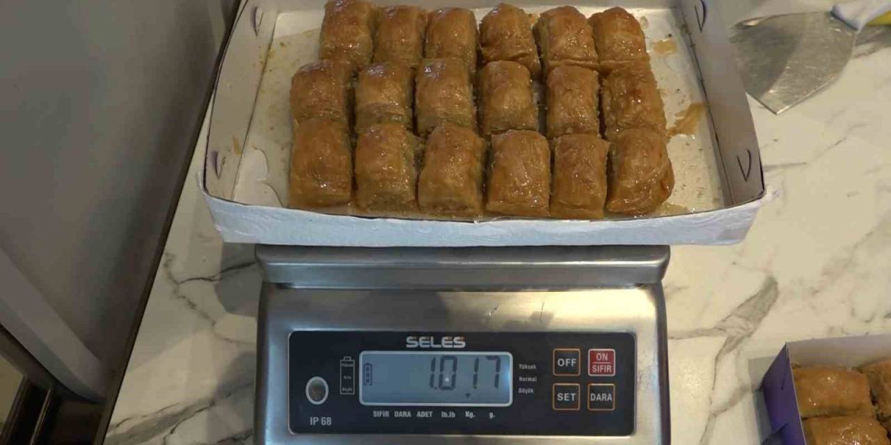 Baklava Yerine Şerbete Para Vermeyin