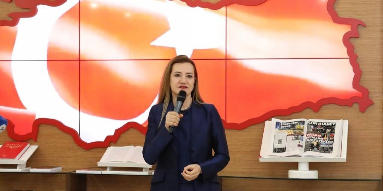 Deü’de Bayramlaşma Töreni