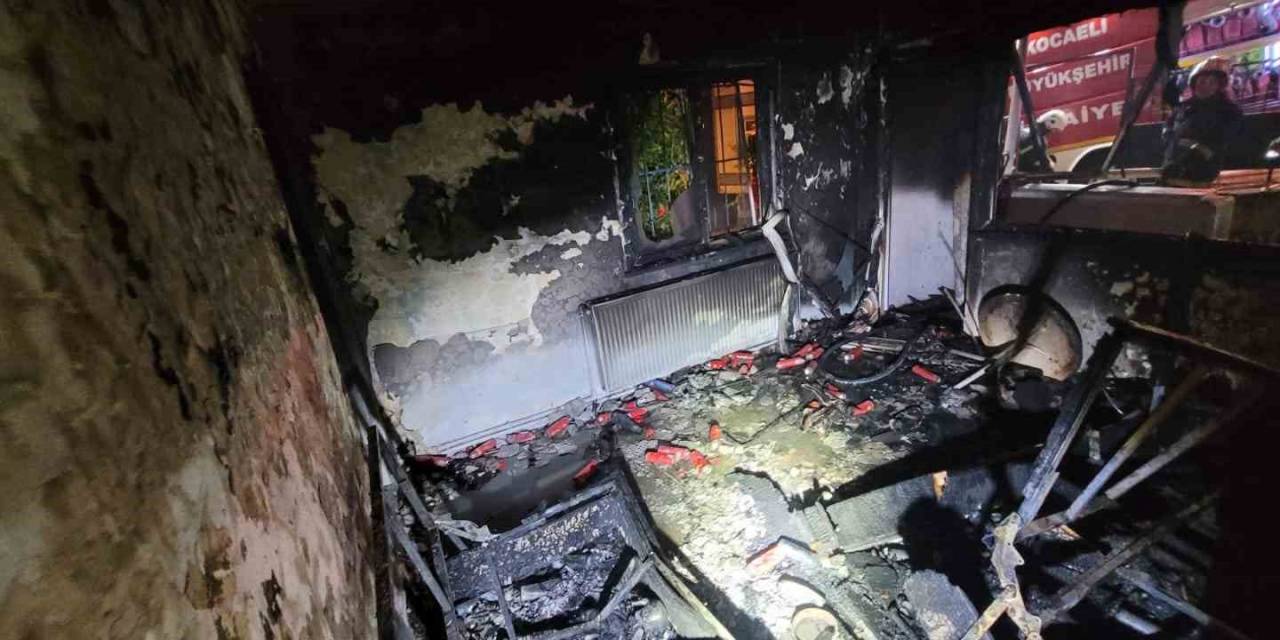 İtfaiye Alevlerin Arasına Daldı