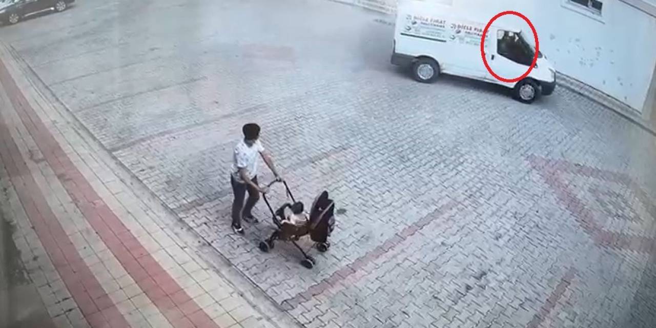 Kız Çocuğu, 7 Yaşındaki Down Sendromlu Kardeşinin Sürdüğü Minibüsün Altında Can Verdi