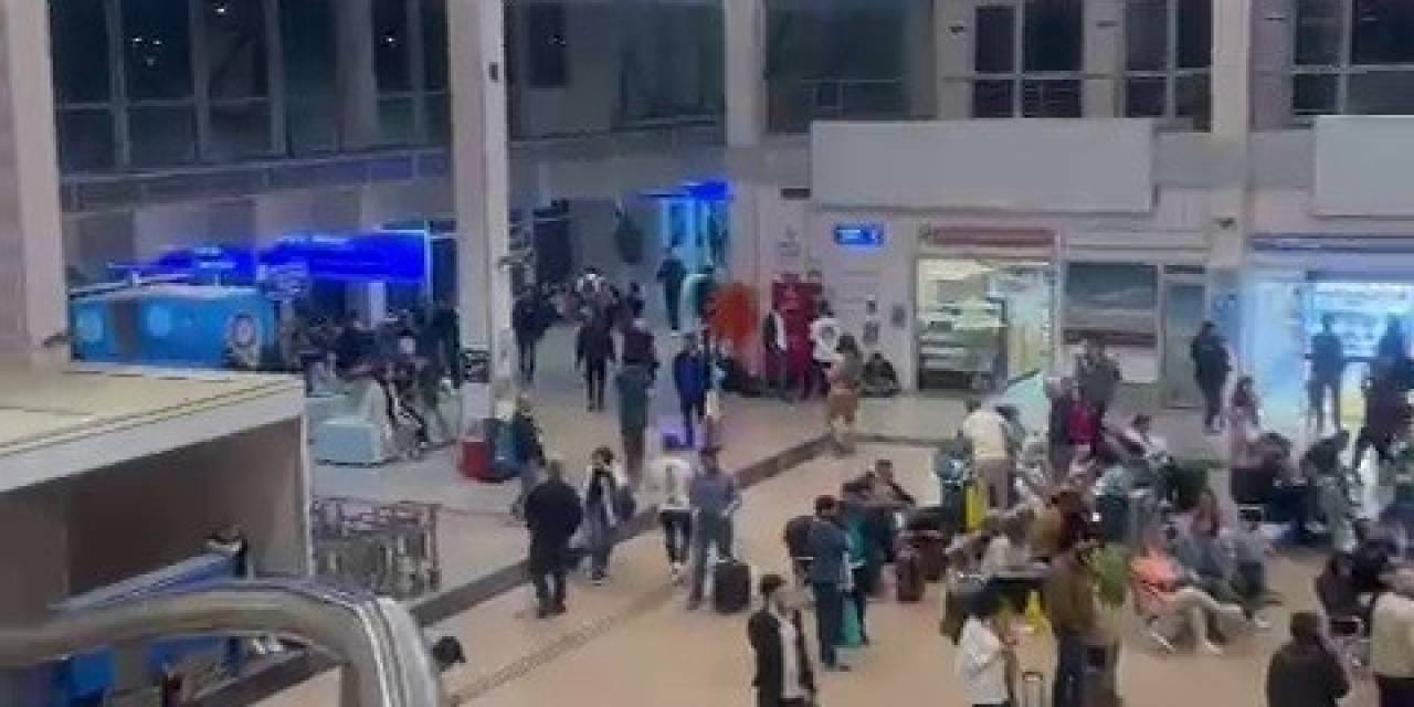 Rötarlı Uçuşlar Yolcuların Tepkisine Neden Oldu