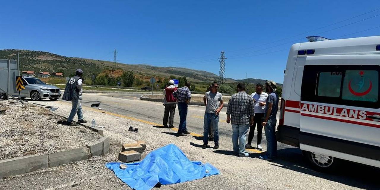 Isparta’da Trafik Kazası: 1 Ölü, 2 Yaralı