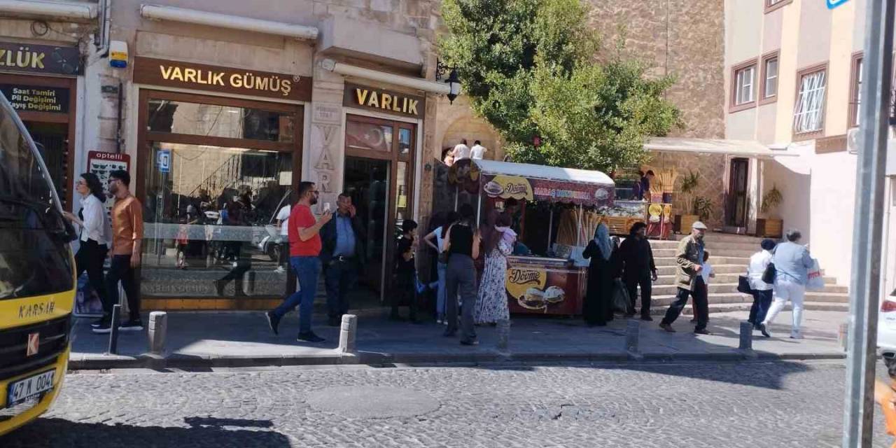 Mardin’de Çarşı Esnafı Bayram Hareketliliğinden Memnun