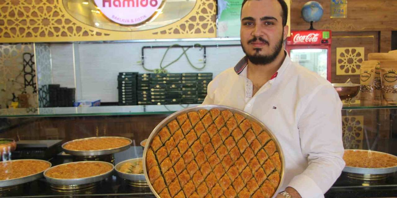 Gaziantep’te Baklavacıların Bayram Yoğunluğu