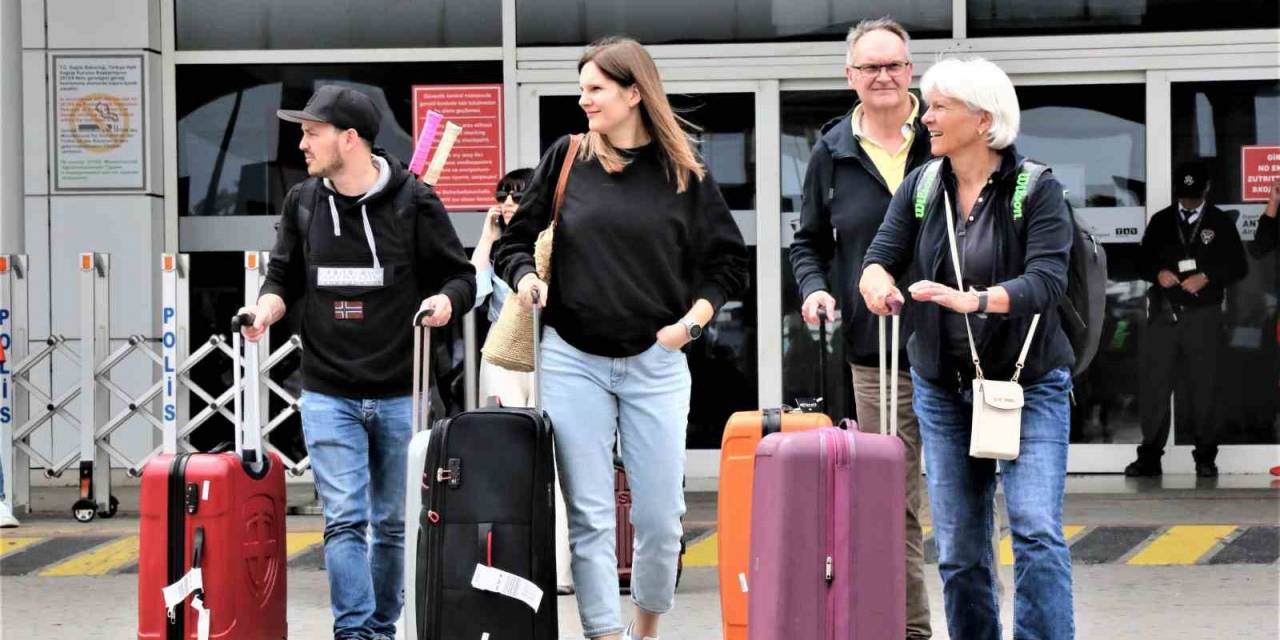 Antalya’ya Hava Yoluyla Gelen Turist Sayısı 5 Milyonu Geride Bıraktı