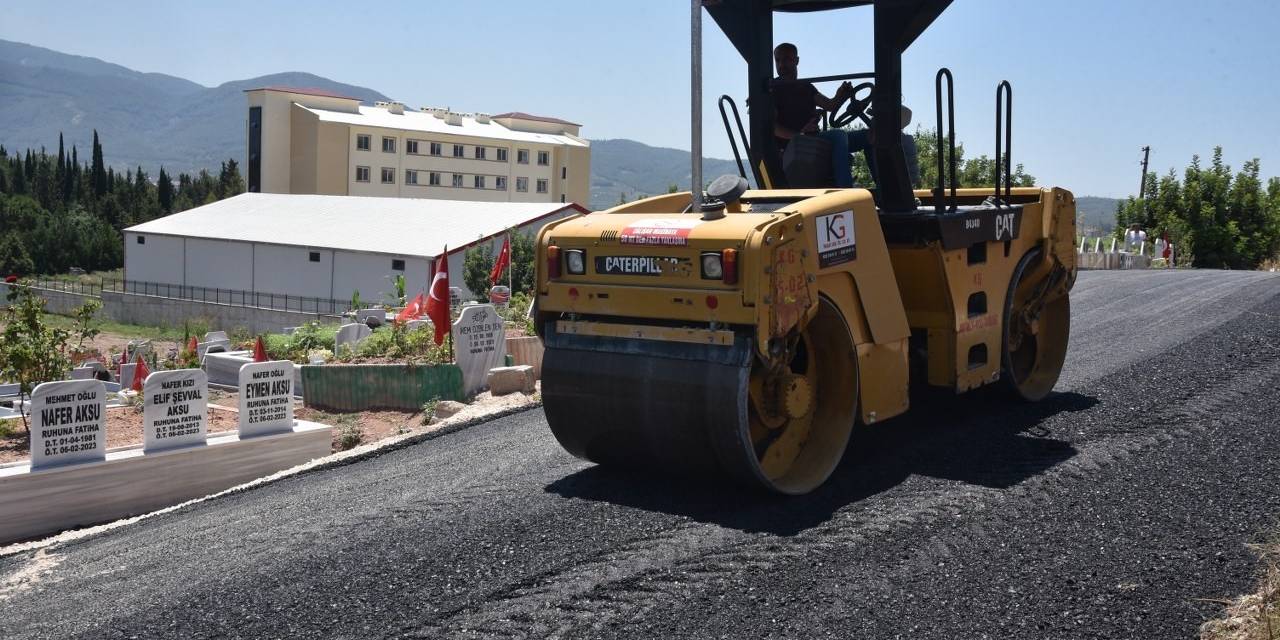 Osmaniye’de Kurban Bayramı İçin Asri Mezarlıkta Hummalı Çalışma Başladı
