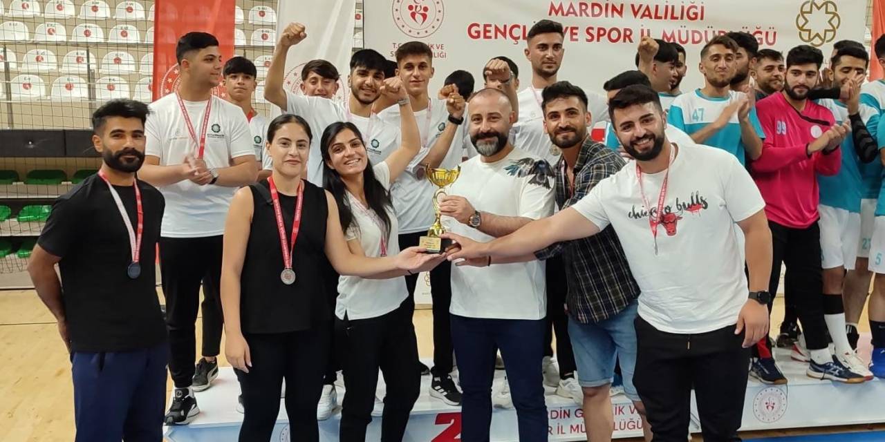 Diyarbakır Sportif Faaliyetleri Erkek Hentbol Takımı, 2. Lig’e Çıktı