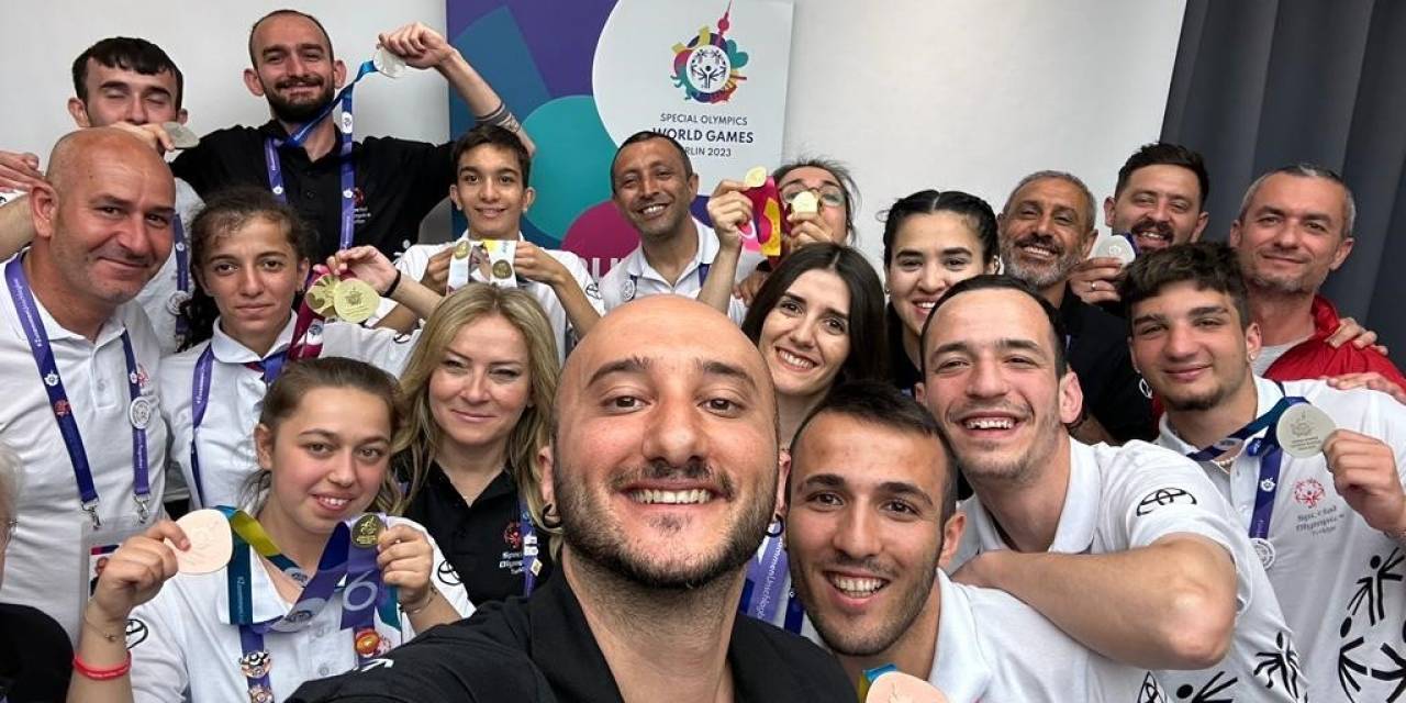 Milli Sporcular, Özel Olimpiyatlar Dünya Yaz Oyunları’nda 5 Madalya Kazandı