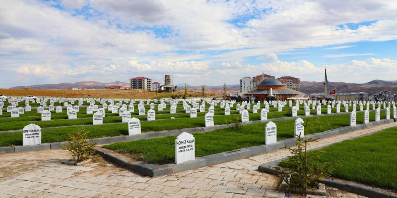 Sivas’ta 2022 Yılında 4 Bin 906 Kişi Öldü